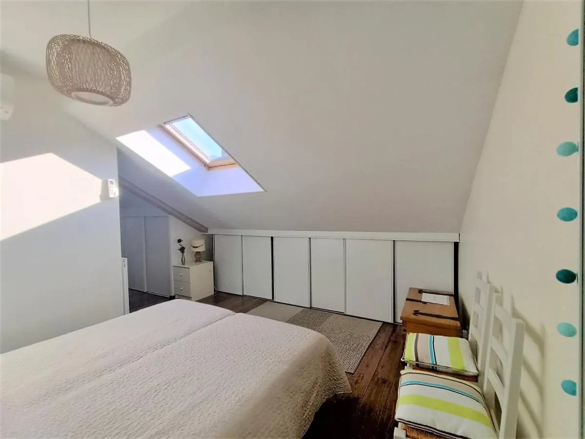 Charmant T2 Moderne Avec Balcon A Aix-Les-Bains, Proche Centre Et Services - Fr-1-555-61 France